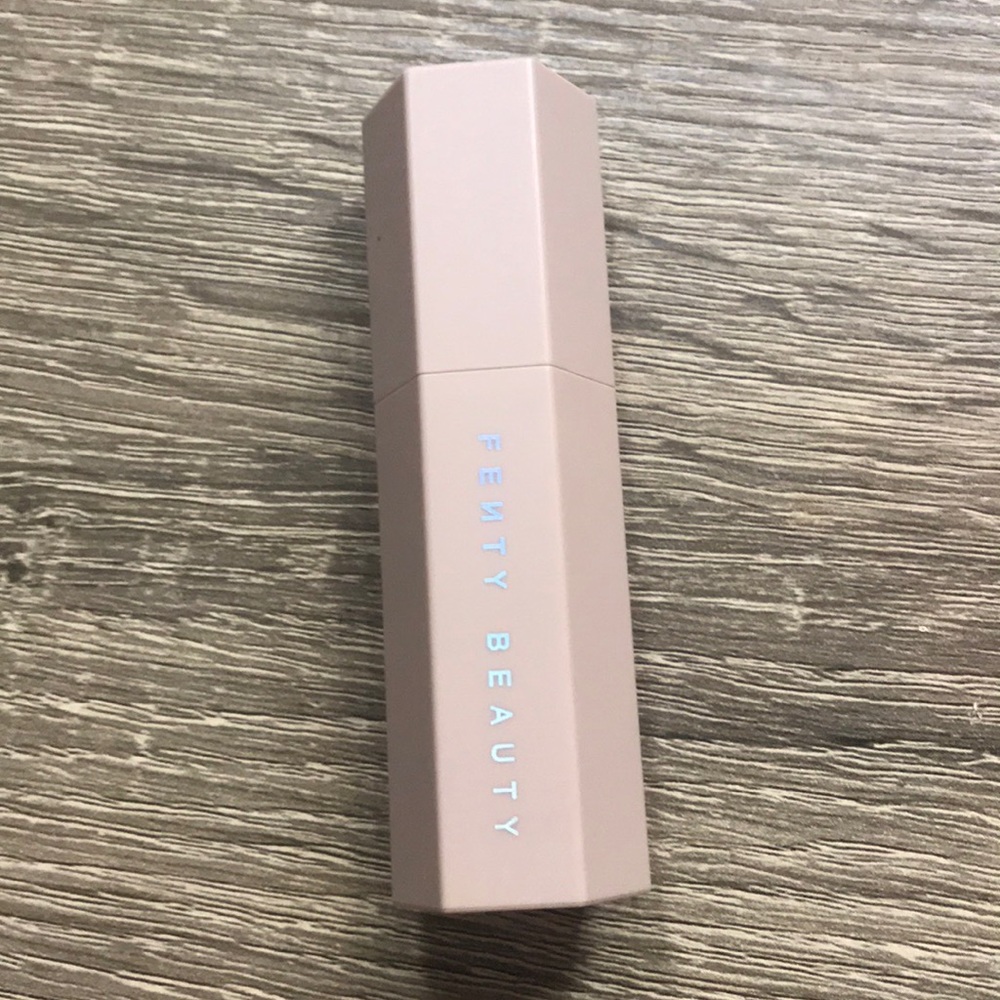 Fenty Beauty Highlight
